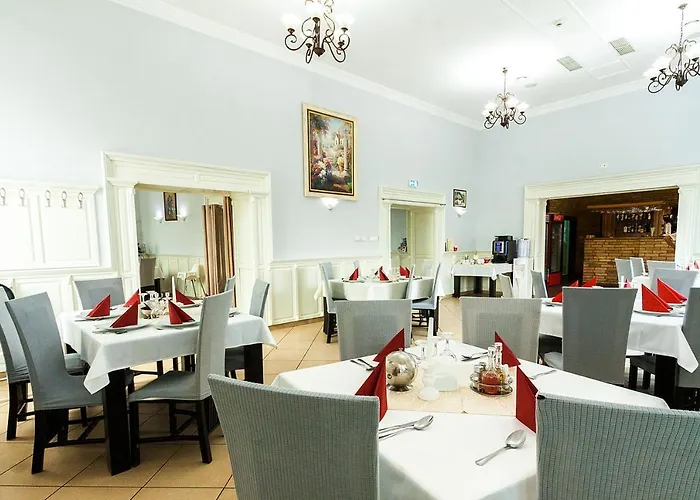 Astoria Hotel & Restaurant