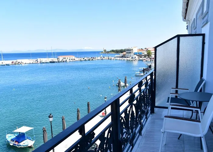 Leonidas Hotel