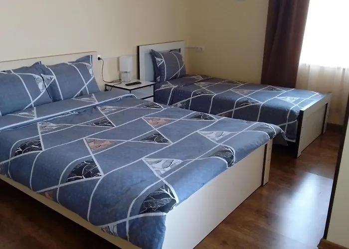 Telav Holl