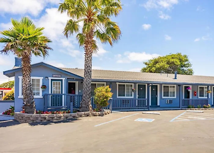 The Monterey Fireplace Inn