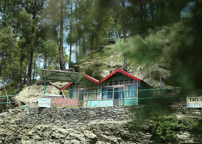 Bisht Hotel And Restaurant