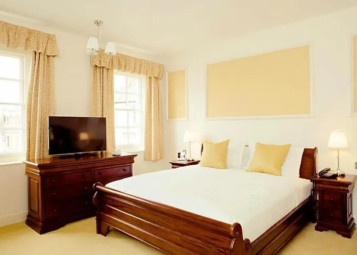 Kings Arms Hotel