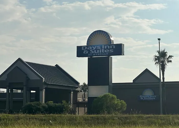 Days Inn & Suites By Wyndham Jennings