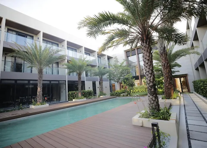 The Maximilian Hotel