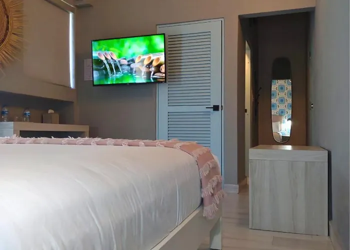 Tropica Beach Hotel (Adults Only)