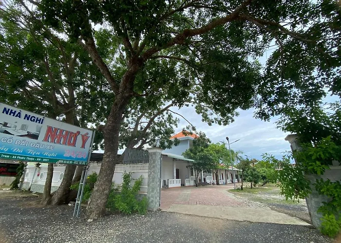 Hotel Nhu Y Ho Tram