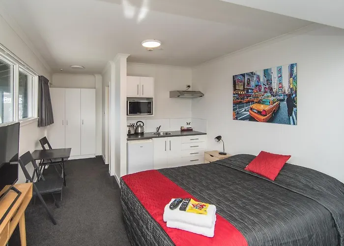 The Hibernian Studio Apartments - 4 Latter Street