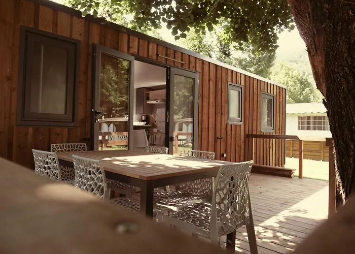 Camping Pays De Beille