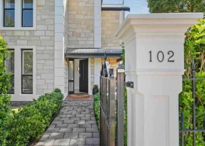 Executive Living In City Fringe Location