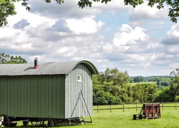 Skylark Shepherds Hut