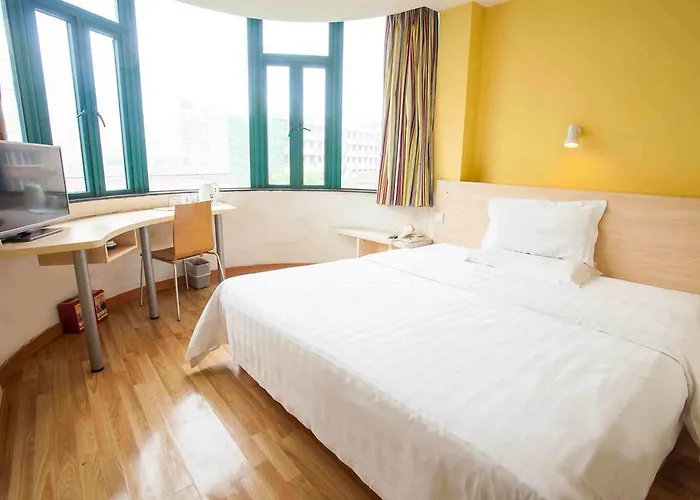 7Days Inn Xichang Hangtian Avenue Jixiang Road