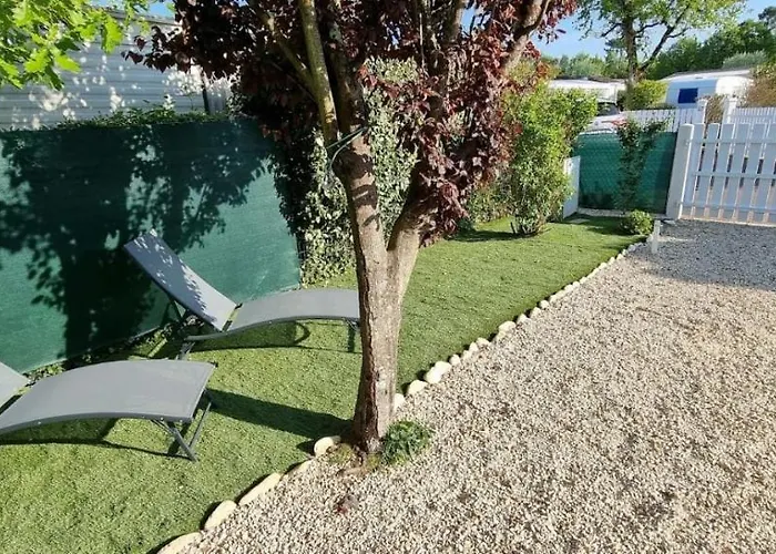 Bungalow Dans Residence Privee