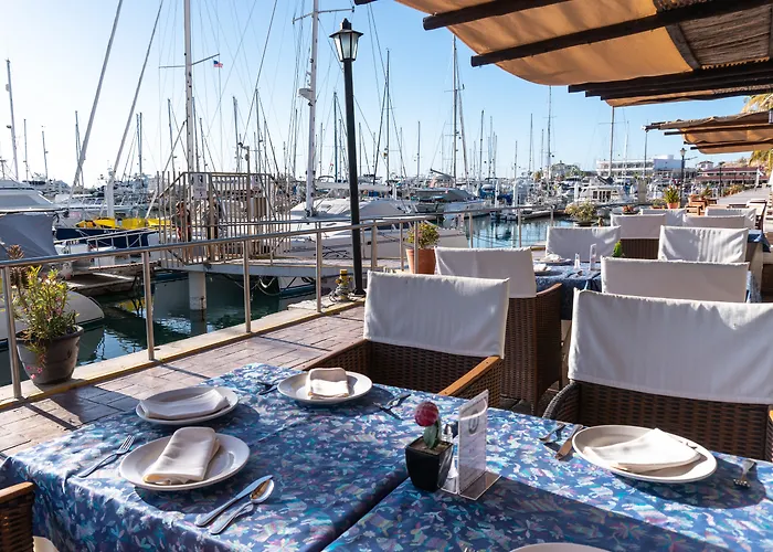 The Westmarine Waterfront Hotel