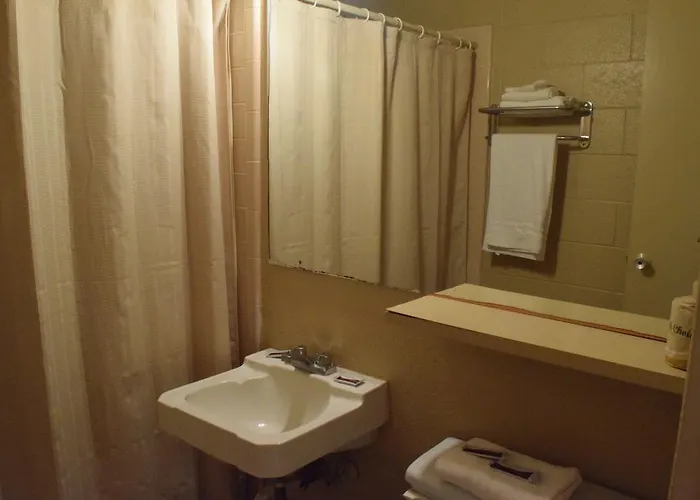 Imperial Motel