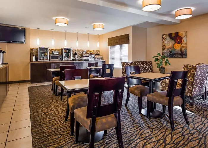 Best Western Plus Suites Hotel Coronado Island