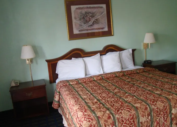 Budget Inn Mount Airy