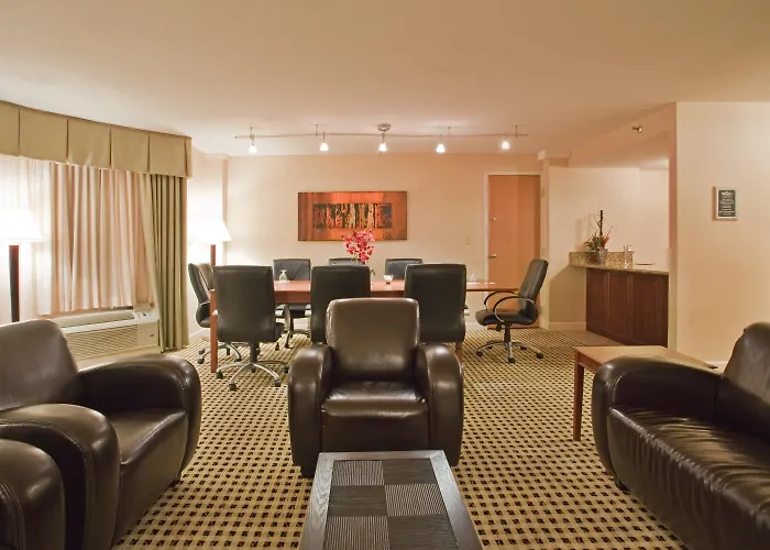 Doubletree By Hilton Charlotte City Center