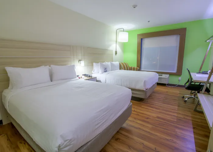 Holiday Inn Express & Suites Raymondville By Ihg