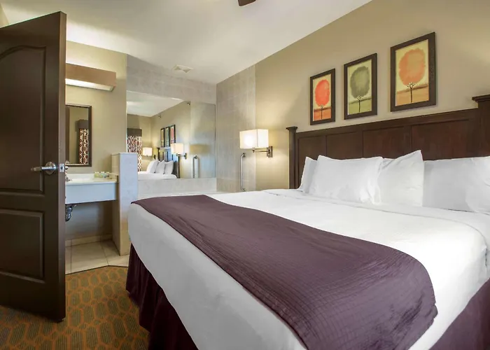 Bluegreen Vacations Odyssey Dells Resort