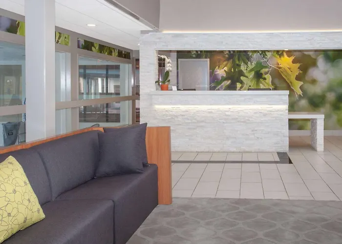 Wyndham Garden Fort Wayne