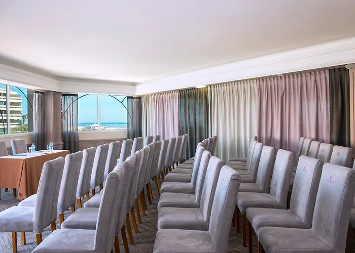 Grand Hotel Les Flamants Roses Thalasso & Spa