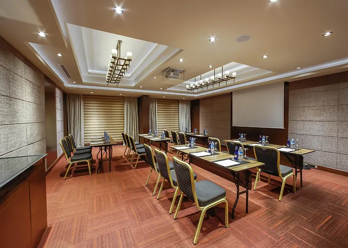 Almira Hotel Thermal Spa & Convention Center