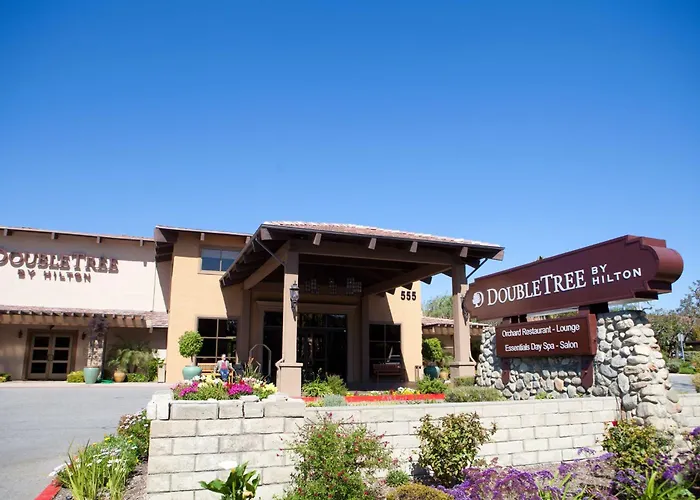 Doubletree By Hilton Claremont