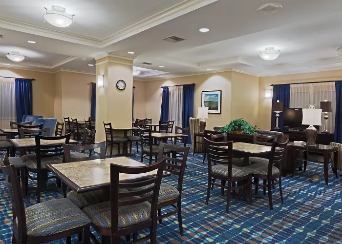 Holiday Inn Express Hotel & Suites Fort Pierce West By Ihg