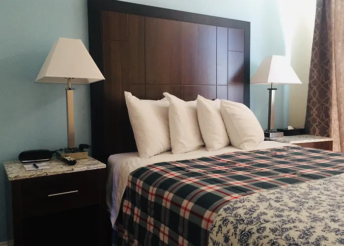 Dolphin Cove Motel