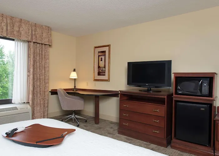 Hampton Inn & Suites Bloomington-Normal