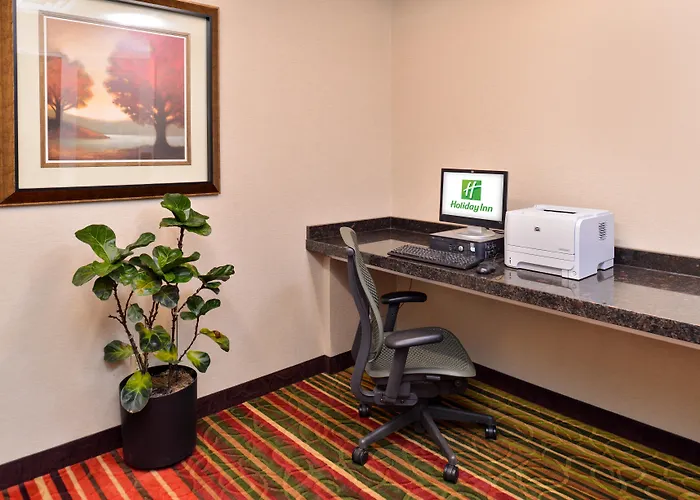 Holiday Inn & Suites Overland Park-Conv Ctr By Ihg