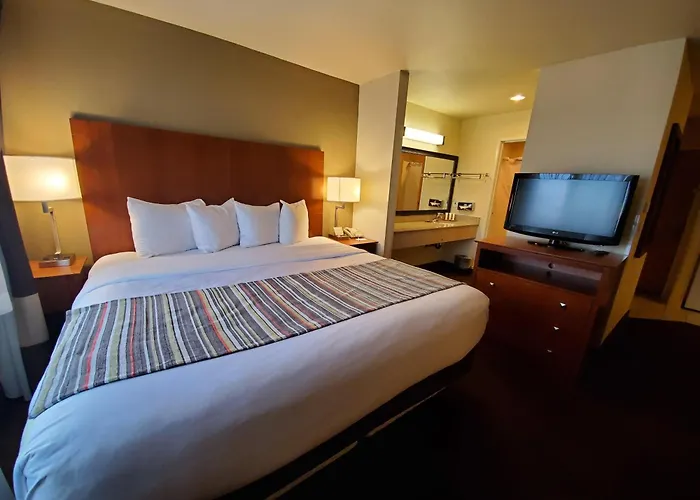 Country Inn & Suites By Radisson, Bend, Or