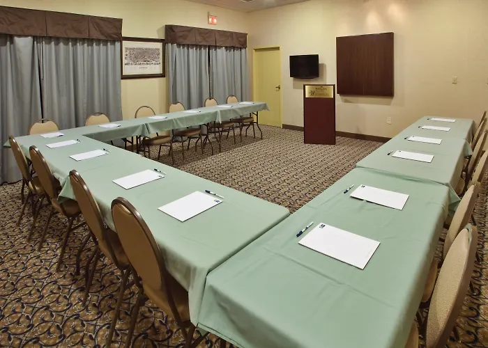 Wingate By Wyndham Waynesboro