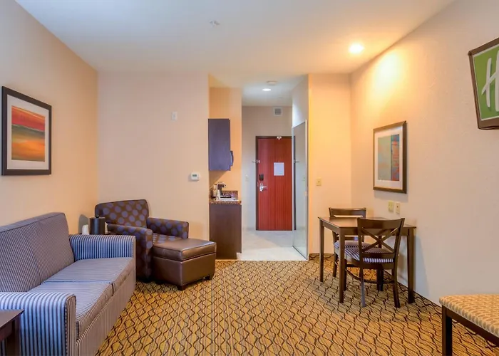 Holiday Inn Express Hotel And Suites Elk City By Ihg