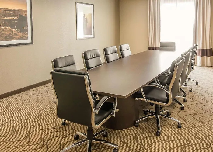 Comfort Suites Dodge City