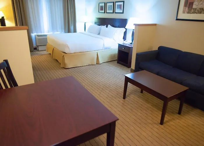 Holiday Inn Express Devils Lake By Ihg