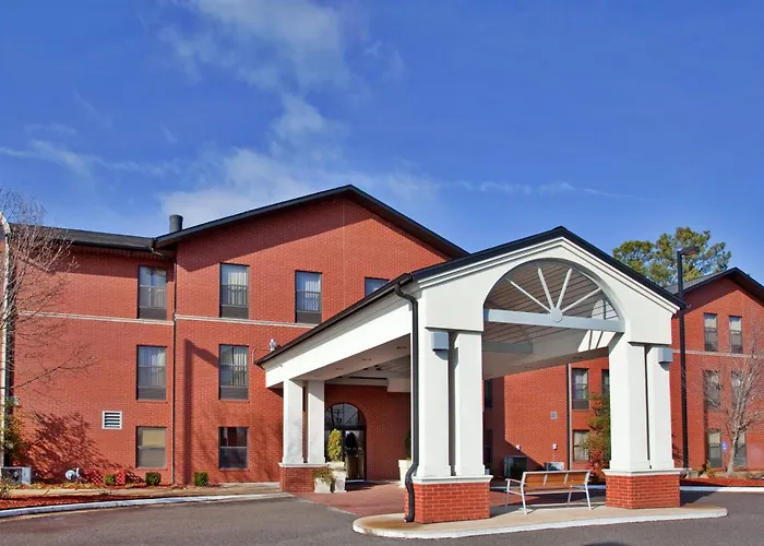 Holiday Inn Express & Suites Batesville By Ihg