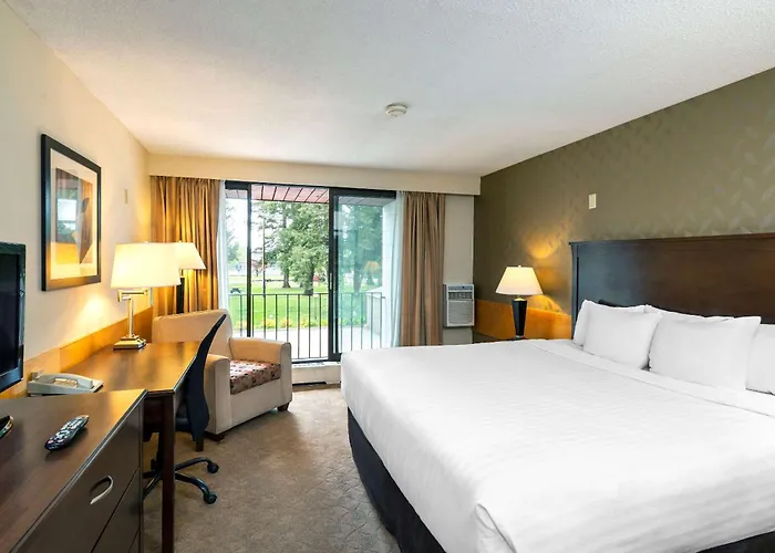 Prestige Riverside Lodge Quesnel