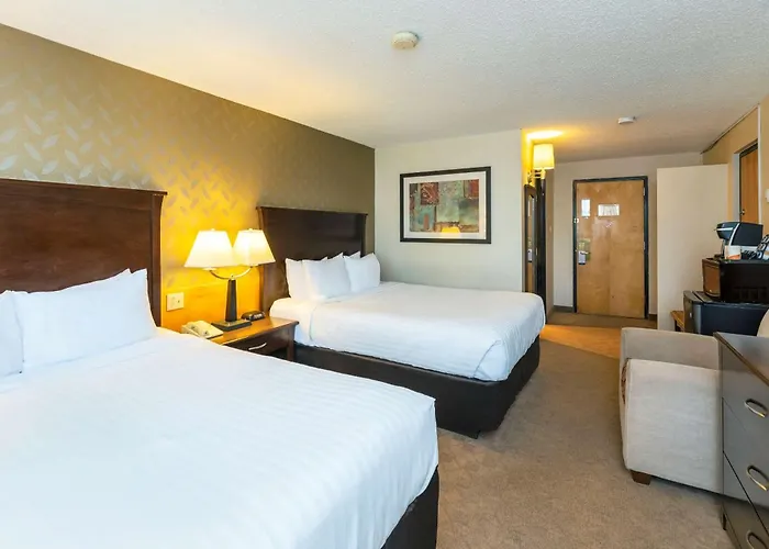 Prestige Riverside Lodge Quesnel