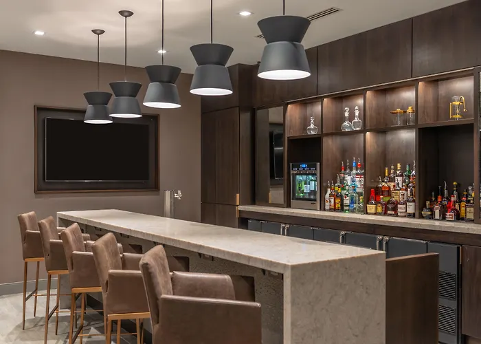 Holiday Inn Boston Logan Airport - Chelsea By Ihg