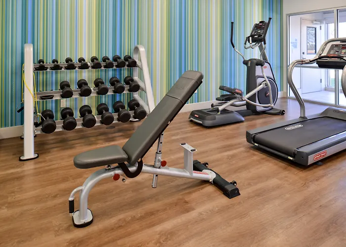 Holiday Inn Express & Suites - Southgate - Detroit Area By Ihg