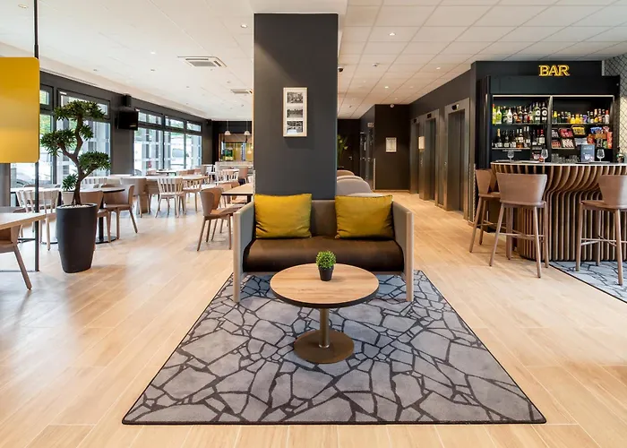B&B Hotel Paris Meudon Velizy