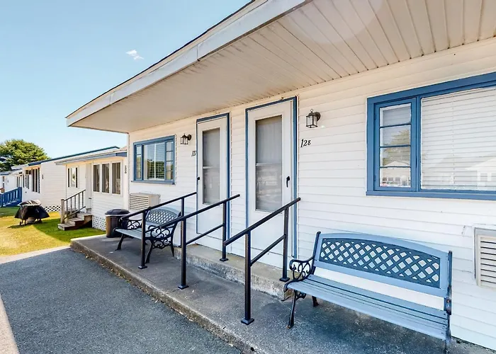 Coastal Calm Studio Cottages