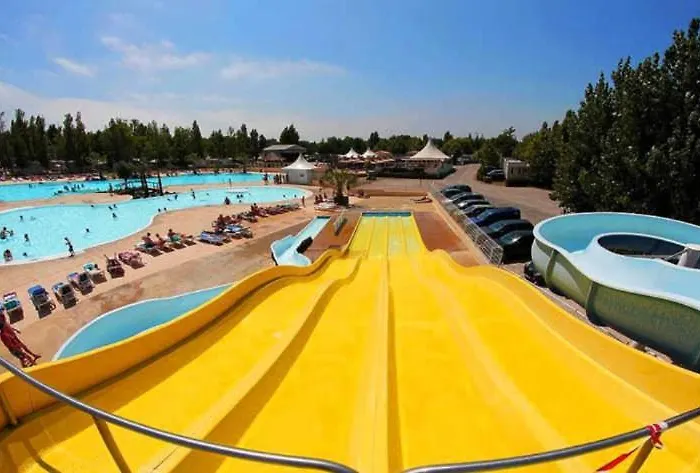 Bungalow Luxe Mazet Royal Carabasse Vias Plage Acces Proximite Piscine