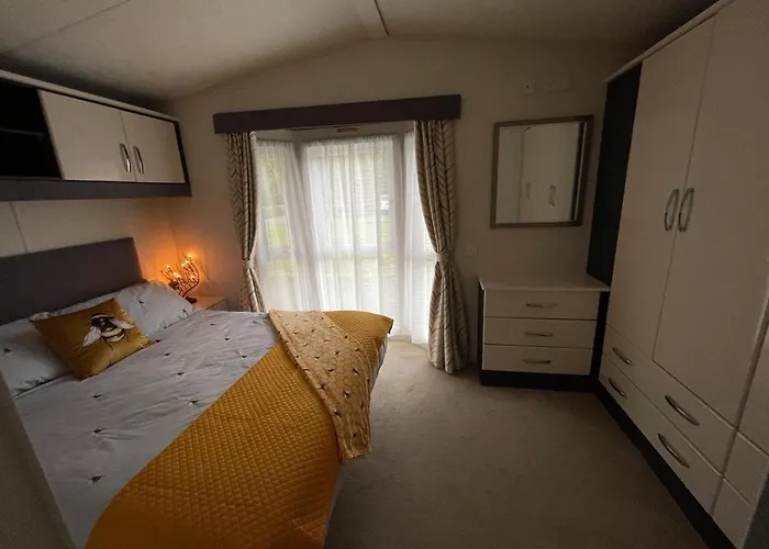 Honeycomb Lodge