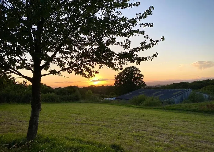 Cherry Tree Glamping Lodge