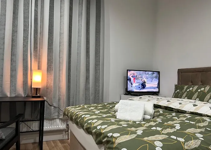 Belvue Serviced Apartment - Ealing Broadway