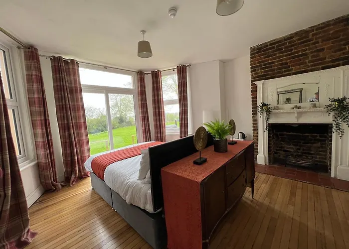 Guestling House
