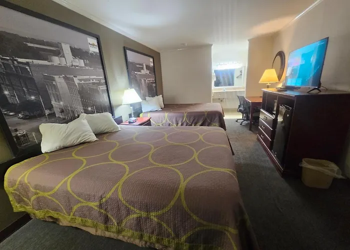 Budgetel Inn & Suites
