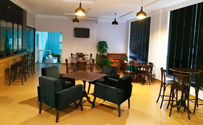 Roma'S Hotel
